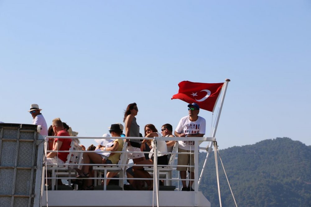 BAYRAM ICIN RODOSA AKIN VAR